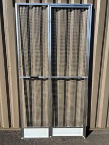 Panneau de volière aluminium avec porte totale et soubassement